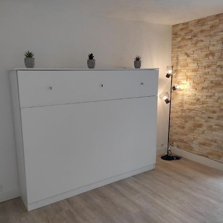 Charmant Studio Lumineux Avec Piscine Fréjus Buitenkant foto