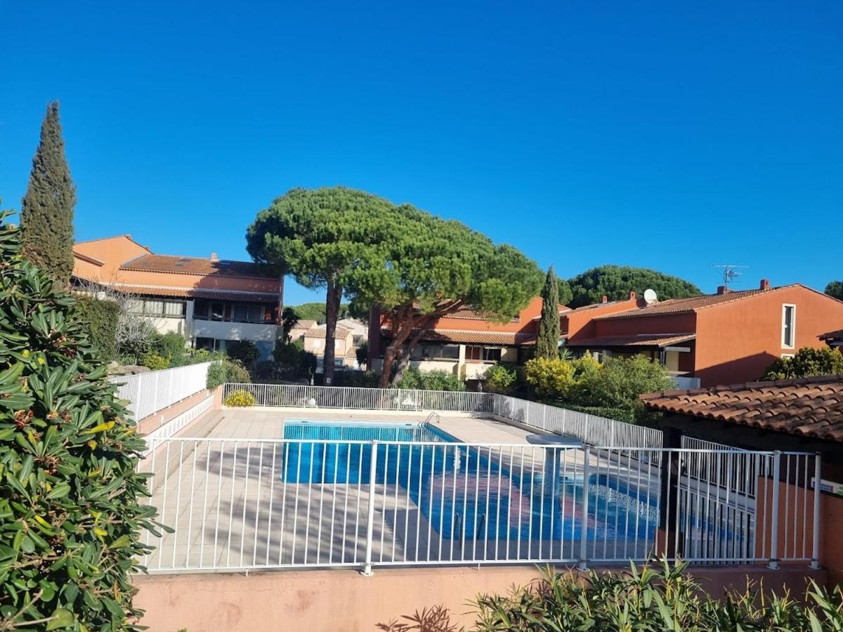 Charmant Studio Lumineux Avec Piscine Fréjus Buitenkant foto